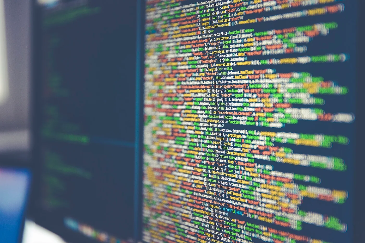 Du code informatique photographié sur un écran d’ordinateur