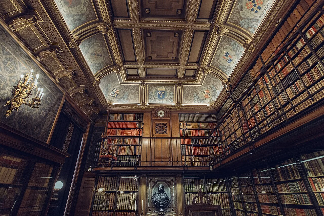 Espace de lecture et de documentation, photographie d’illustration