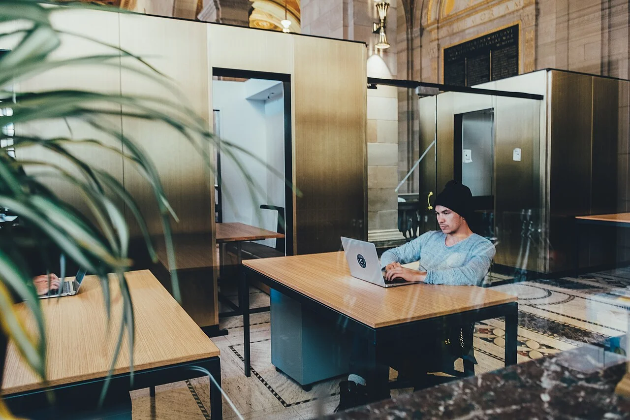 Lieu de travail et son aménagement, photographie d’illustration